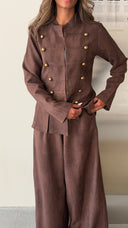 Buttoned brownSet