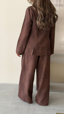 Buttoned brownSet